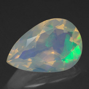 2,80 ctw natürlicher mehrfarbiger Opal, Birnenform, Transparent
