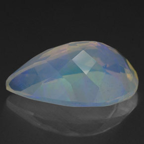 2,80 ctw natürlicher mehrfarbiger Opal, Birnenform, Transparent