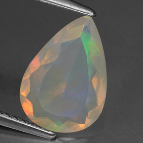 1,54 ctw natürlicher mehrfarbiger Opal, Birnenform, Transparent