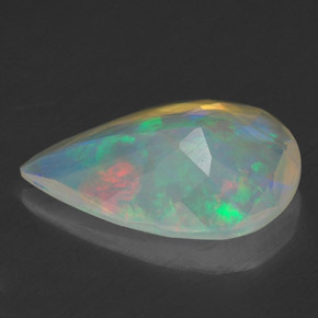 1,40 ctw natürlicher mehrfarbiger Opal, Birnenform, Transparent