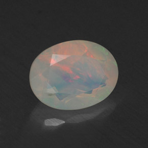 0,67 ctw natürlicher mehrfarbiger Opal, Transparent, Transparent / Lichtdurchlässig