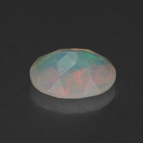 0,67 ctw natürlicher mehrfarbiger Opal, Transparent, Transparent / Lichtdurchlässig