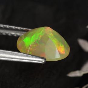 0,70 ctw natürlicher mehrfarbiger Opal, Oval Schliff, Lichtdurchlässig