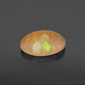 0,87 ctw natürlicher mehrfarbiger Opal, Oval Schliff, Lichtdurchlässig