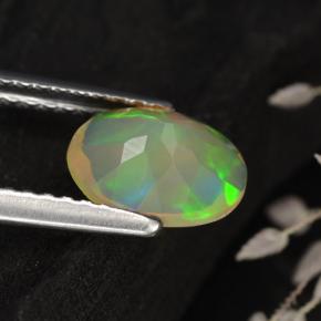 0,75 ctw natürlicher mehrfarbiger Opal, Oval Schliff, Transparent