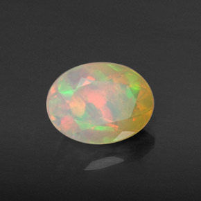 0,87 ctw natürlicher mehrfarbiger Opal, Oval Schliff, Lichtdurchlässig