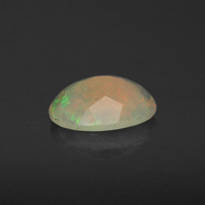 0,78 ctw natürlicher mehrfarbiger Opal, Transparent, Transparent / Lichtdurchlässig