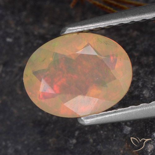 0.72ct Natürlicher Mehrfarbig Opal, Oval, Transparent