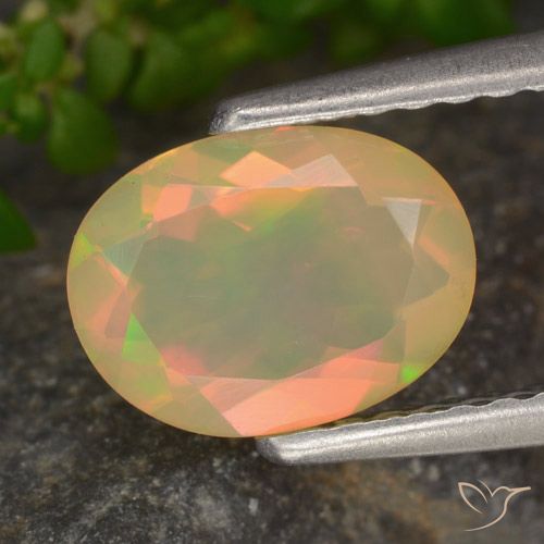 0.71ct Natürlicher Mehrfarbig Opal, Oval, Transparent