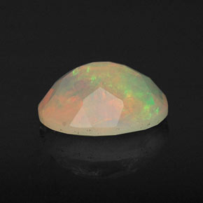 0,89 ctw natürlicher mehrfarbiger Opal, Transparent, Transparent / Lichtdurchlässig