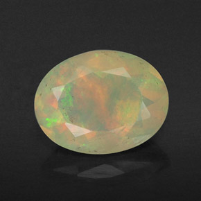0,80 ctw natürlicher mehrfarbiger Opal, Oval Schliff, Transparent