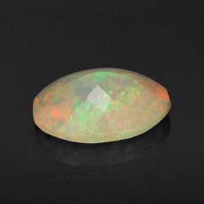 0,66 ctw natürlicher mehrfarbiger Opal, Transparent, Transparent / Lichtdurchlässig