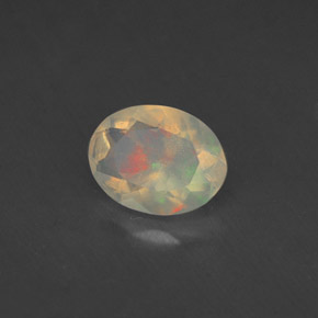 0,77 ctw natürlicher mehrfarbiger Opal, Oval Schliff, Transparent