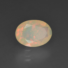 0,78 ctw natürlicher mehrfarbiger Opal, Oval Schliff, Lichtdurchlässig