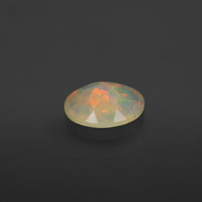 0,63 ctw natürlicher mehrfarbiger Opal, Transparent, Transparent / Lichtdurchlässig