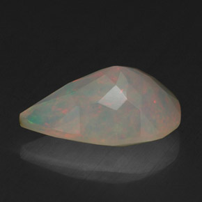 1,74 ctw natürlicher mehrfarbiger Opal, Birnenform, Transparent
