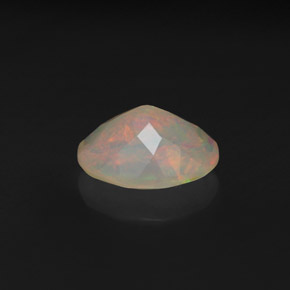 1,54 ctw natürlicher mehrfarbiger Opal, Oval Schliff, Transparent