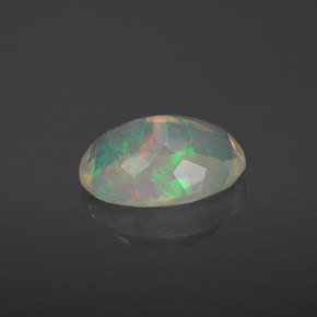 1,92 ctw natürlicher mehrfarbiger Opal, Oval Schliff, Transparent