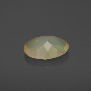 1,17 ctw natürlicher mehrfarbiger Opal, Oval Schliff, Lichtdurchlässig