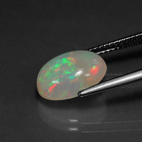 2,72 ctw natürlicher mehrfarbiger Opal, Oval Schliff, Transparent