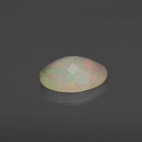 0,64 ctw natürlicher mehrfarbiger Opal, Transparent, Transparent / Lichtdurchlässig
