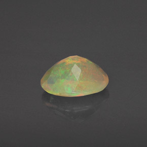 0,84 ctw natürlicher mehrfarbiger Opal, Transparent, Transparent / Lichtdurchlässig