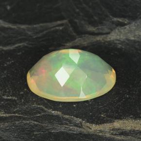 2,17 ctw natürlicher mehrfarbiger Opal, Oval Schliff, Transparent