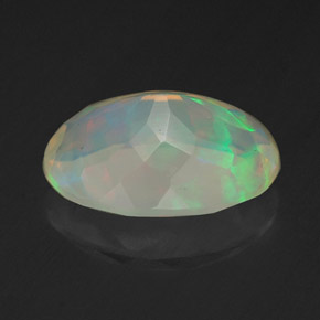 1,67 ctw natürlicher mehrfarbiger Opal, Oval Schliff, Transparent