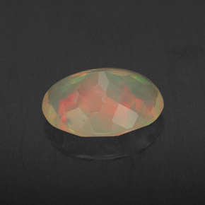1,65 ctw natürlicher mehrfarbiger Opal, Oval Schliff, Transparent