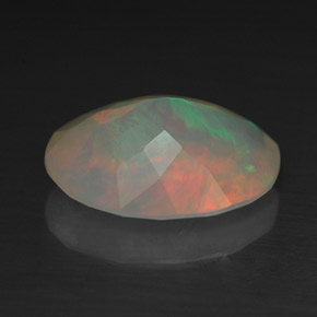 1,74 ctw natürlicher mehrfarbiger Opal, Oval Schliff, Transparent