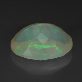 2,09 ctw natürlicher mehrfarbiger Opal, Oval Schliff, Transparent