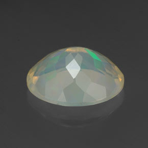 2,19 ctw natürlicher mehrfarbiger Opal, Oval Schliff, Transparent