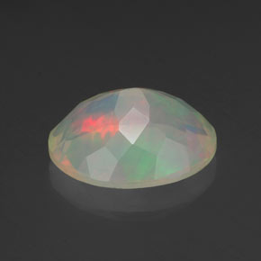 2,02 ctw natürlicher mehrfarbiger Opal, Oval Schliff, Transparent