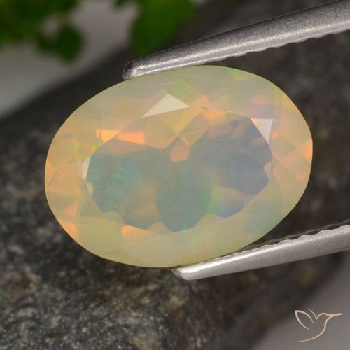 1.88ct Natürlicher Mehrfarbig Opal, Oval, Transparent