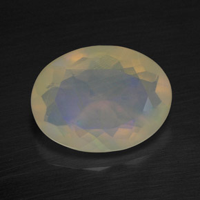 2,28 ctw natürlicher mehrfarbiger Opal, Oval Schliff, Transparent
