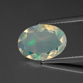 1,53 ctw natürlicher mehrfarbiger Opal, Oval Schliff, Transparent