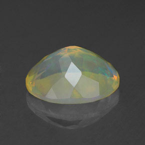 1,66 ctw natürlicher mehrfarbiger Opal, Oval Schliff, Transparent