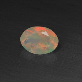 0,50 ctw natürlicher mehrfarbiger Opal, Transparent, Transparent / Lichtdurchlässig