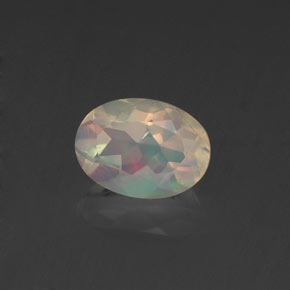0,62 ctw natürlicher mehrfarbiger Opal, Oval Schliff, Transparent