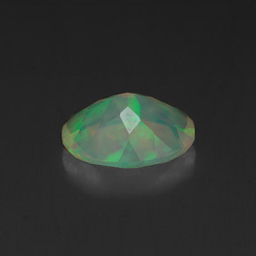 1,01 ctw natürlicher mehrfarbiger Opal, Oval Schliff, Transparent