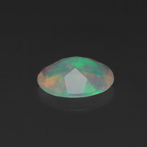 0,98 ctw natürlicher mehrfarbiger Opal, Oval Schliff, Transparent