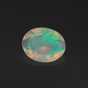 0,75 ctw natürlicher mehrfarbiger Opal, Oval Schliff, Transparent