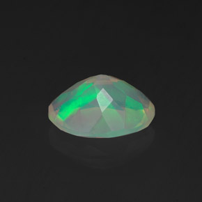 1,05 ctw natürlicher mehrfarbiger Opal, Oval Schliff, Transparent