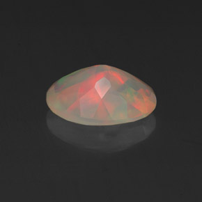 0,96 ctw natürlicher mehrfarbiger Opal, Oval Schliff, Transparent