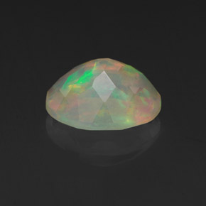 1,28 ctw natürlicher mehrfarbiger Opal, Oval Schliff, Transparent