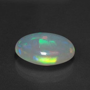 3,97 ctw natürlicher mehrfarbiger Opal, Oval Schliff, Transparent