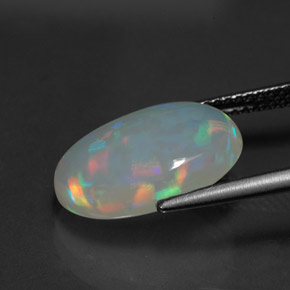 3,97 ctw natürlicher mehrfarbiger Opal, Oval Schliff, Transparent