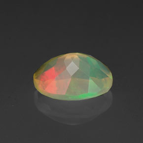 0,95 ctw natürlicher mehrfarbiger Opal, Oval Schliff, Transparent