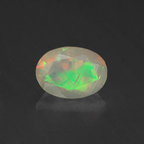 0,67 ctw natürlicher mehrfarbiger Opal, Transparent, Transparent / Lichtdurchlässig