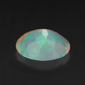 1,75 ctw natürlicher mehrfarbiger Opal, Oval Schliff, Transparent